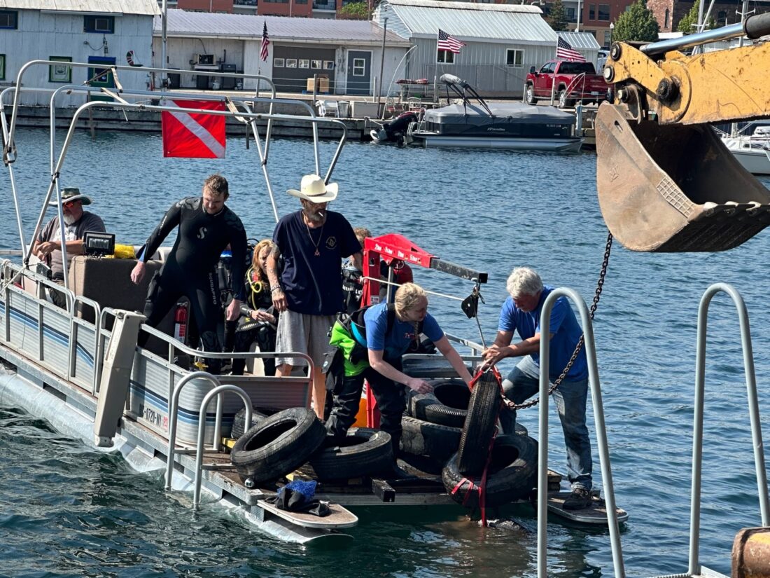 Lower Harbor cleanup successful | News, Sports, Jobs - Vimarsana News